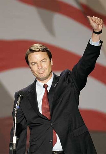 El <i>nmero dos</i> de los republicanos, John Edwards, ha afirmado que Kerry no reconocer la derrota hasta que se cuenten las 250.000 papeletas provisionales de Ohio. "Lucharemos hasta el ltimo voto", ha afirmado el demcrata.