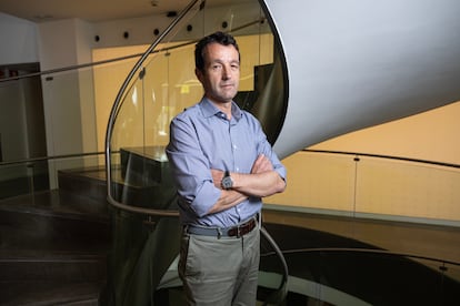 Ángel Escribano, presidente de Indra, fotografiado en la sede de la compañía en Alcobendas.