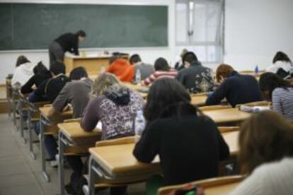 Alumnos de Químicas de la UPV, en un examen.