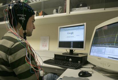 José Luis Sirvent, en la demostración del sistema.