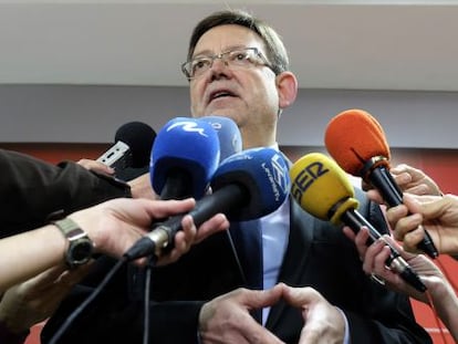 El secretario general del PSPV, Ximo Puig, durante su comparecencia.
