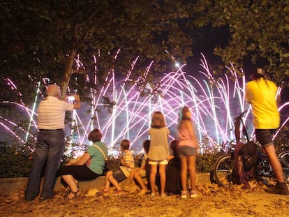 Espectáculo de fuegos artificiales, el año pasado, en el parque Tierno Galván. 