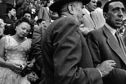 Klein visitó España en los años 50. PhotoEspaña muestra algunas de las fotografías inéditas de Las Ventas.