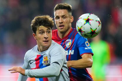 Pablo Torre durante el partido entre el Barcelona y el Viktoria Plzen este martes.