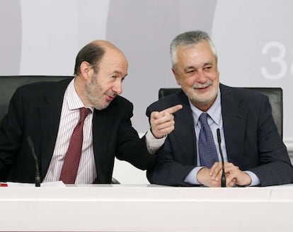 Rubalcaba y Griñán, en la primera reunión de la ejecutiva federal.