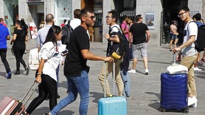 Turistas en Madrid.