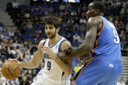 Ricky Rubio intenta marcharse de Perkins.