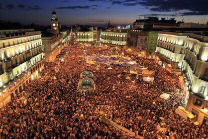 La Puerta del Sol abarrotada de indignados, el 20 de mayo.