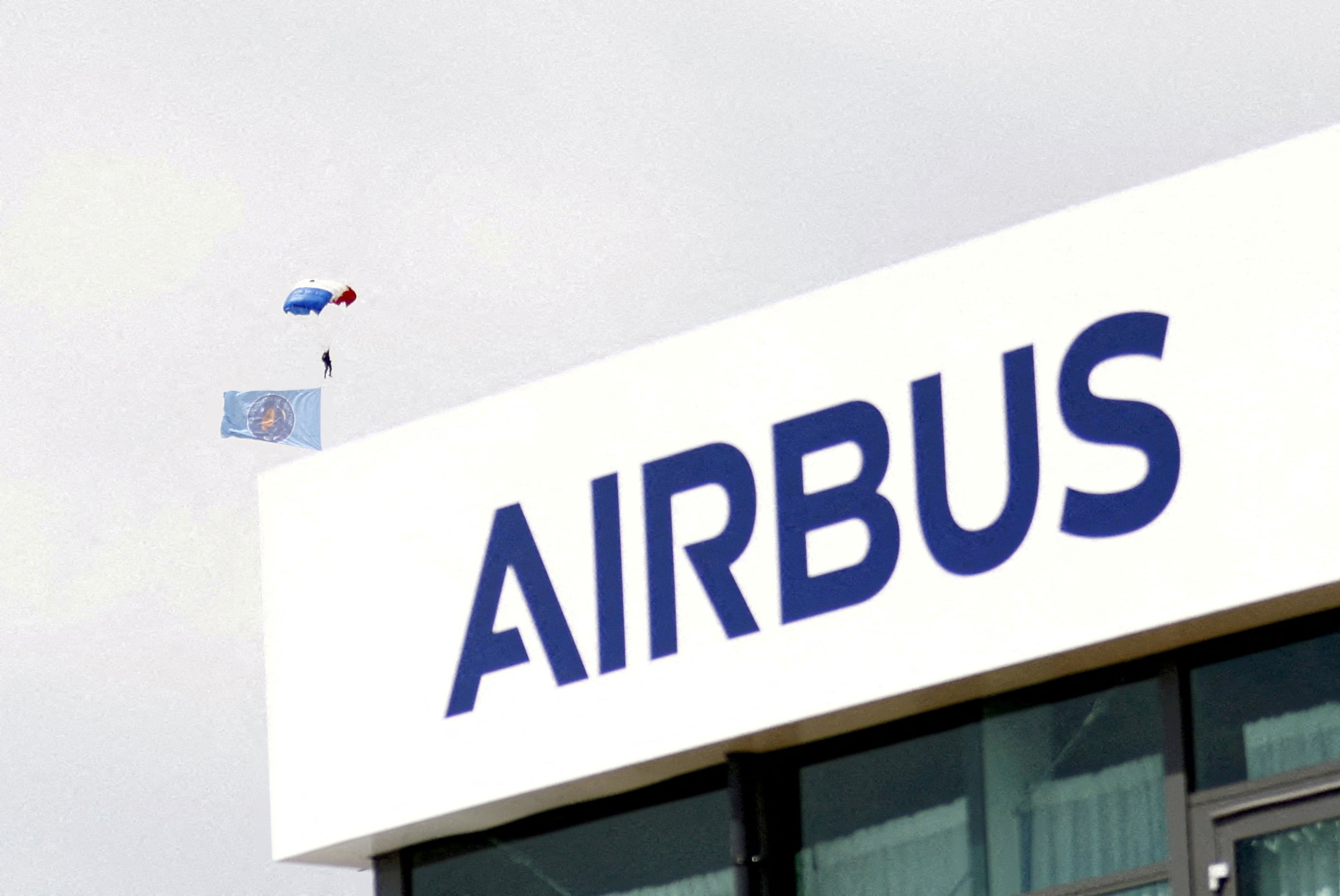 Logotipo de Airbus.