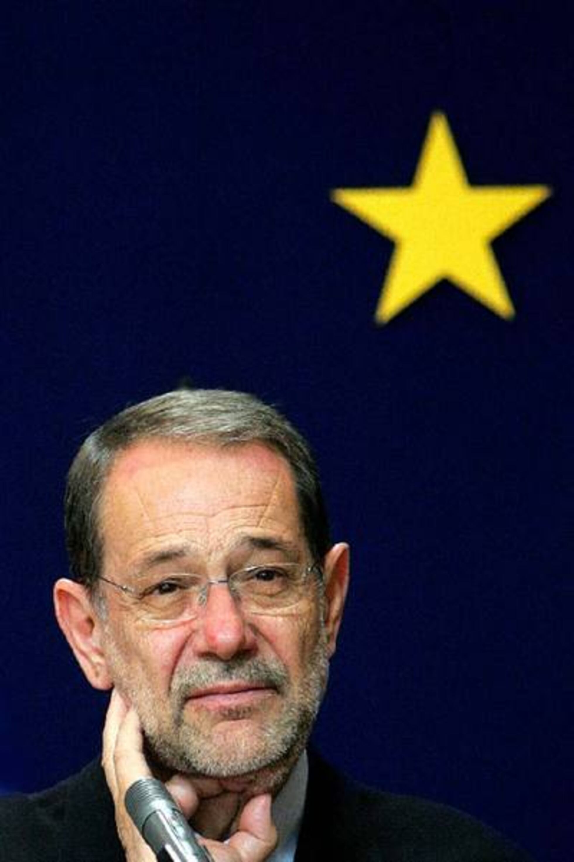 El Gobierno encarga a Javier Solana la estrategia española de seguridad |  España | EL PAÍS