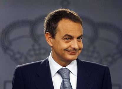 José Luis Rodríguez Zapatero, durante la comparecencia en la que anunció los relevos en cuatro ministerios.