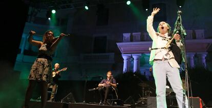 Carlos Núñez, durante su actuación.