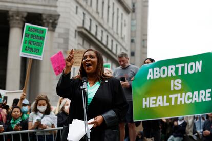 La fiscal general de Nueva York, Letitia James, este martes en la protesta proaborto de Nueva York.