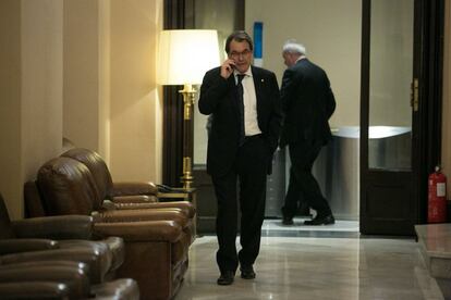 Artur Mas en los pasillos del Parlament durante la sesión de investidura, el 22 de marzo. 


