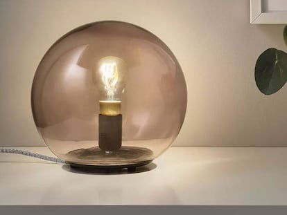 Ikea pone a la venta su primera bombilla decorativa LED inteligente