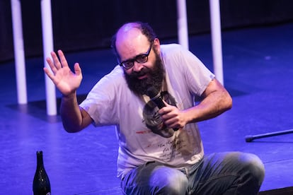 Ignatius Farray, durante la representación de 'La comedia salvó mi vida' en Madrid en 2020.