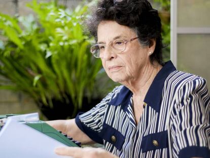 A escritora Maria Valéria Rezende.