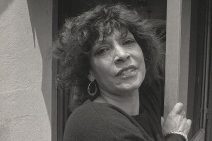 Cristina Pacheco en marzo de 1990.