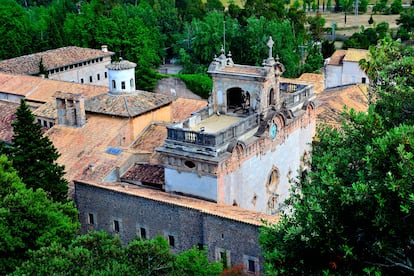 El monasterio de Lluc, un famoso centro de peregrinación en la sierra de Tramuntana (Mallorca).  