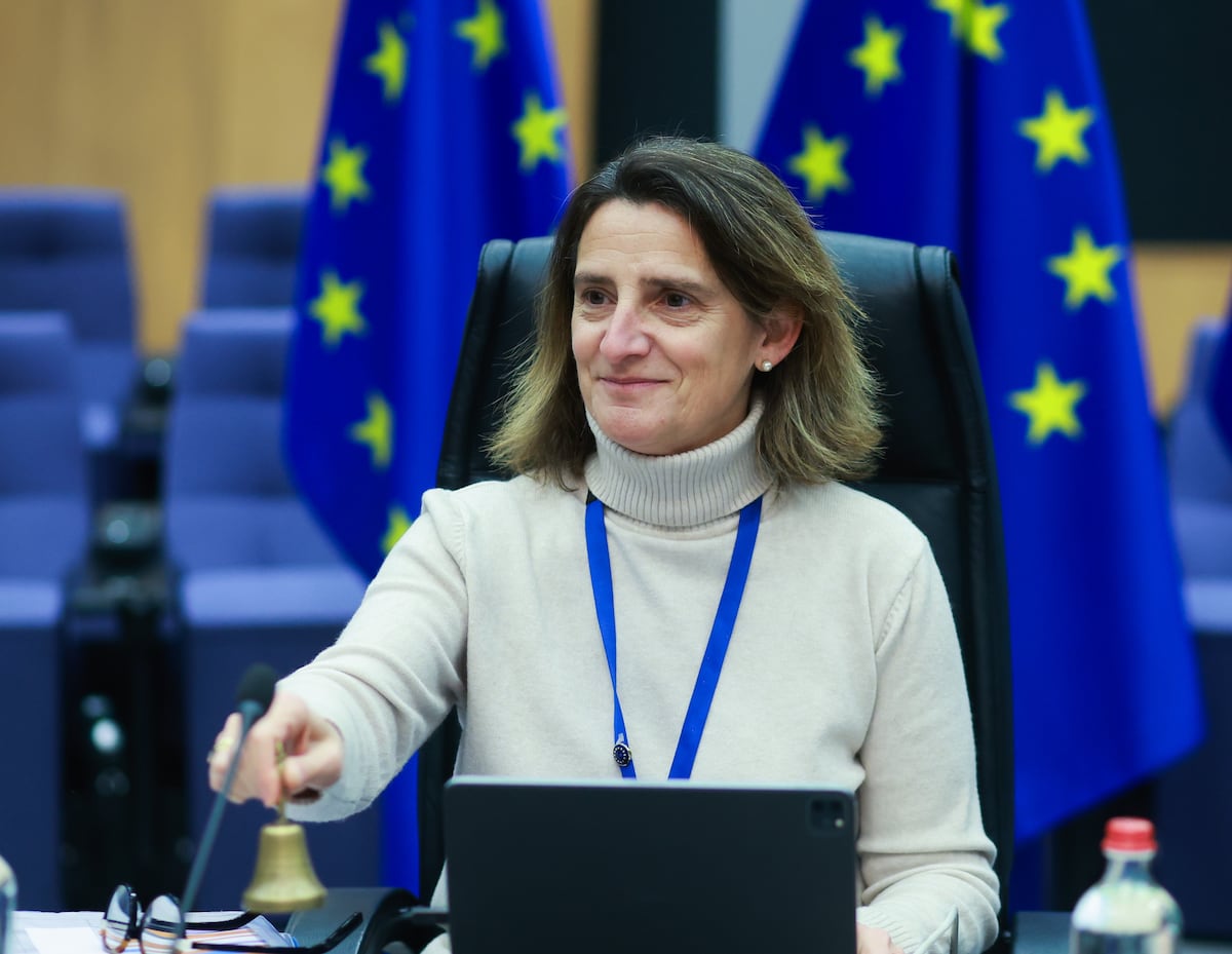 Teresa Ribera presides over the College of EU Commissioners for the first time, due to the illness of Ursula von der Leyen