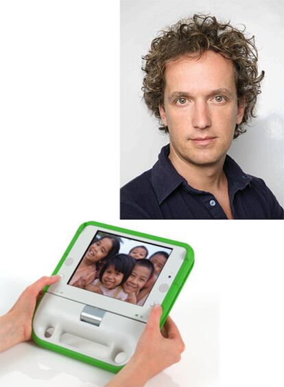 A la derecha, el suizo Yves Béhar, diseñador del portátil <i>One laptop per child</i> (abajo).