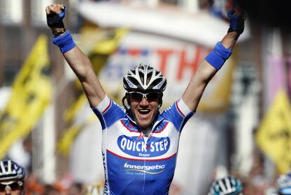 Wouter Weylant celebra su victoria en la tercera etapa del Giro del año pasado.