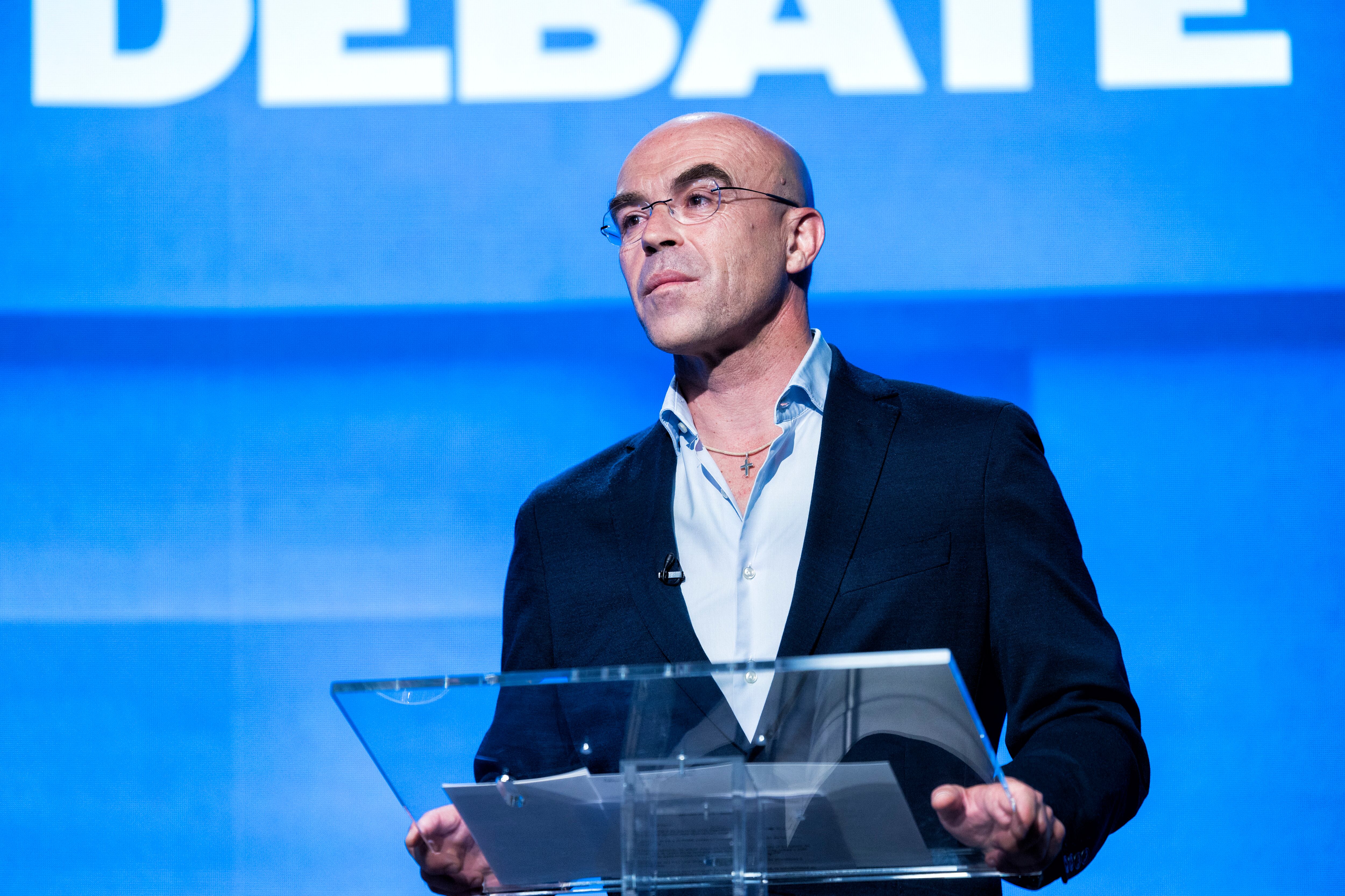 El candidato de Vox, Jorge Buxadé, durante el debate.
