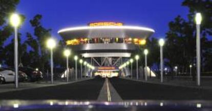 Centro de atencin al cliente que la firma de automviles Porsche tiene en Leipzig (Alemania). EFE/Archivo