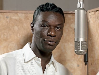 El músico de jazz Nat King Cole.