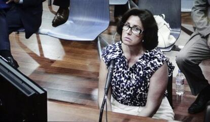 María Rosa Jimeno, mujer del principal acusado del <i>Caso Malaya</i>, durante su declaración en el juicio que se sigue por esta causa.