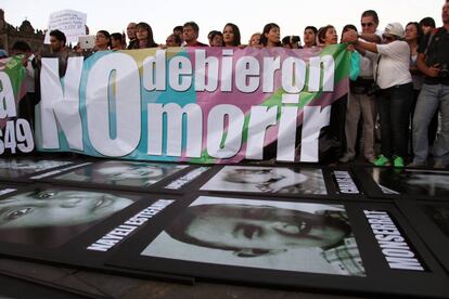 Manifestaci&oacute;n de los padres de los ni&ntilde;os fallecidos, en 2013.