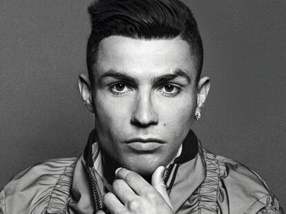 Cristiano Ronaldo posa em exclusiva para o EL PAÍS em Madri.