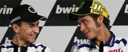 Jorge Lorenzo y Valentino Rossi coinciden en la falta de potencia de sus motos pese a los buenos resultados obtenidos