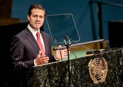 Enrique Peña Nieto lee su discurso en la sesión especial de la ONU.