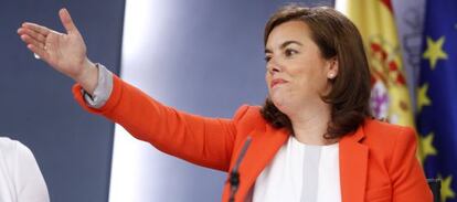 La vicepresidenta del Gobierno, Soraya Sáenz de Santamaria, tras el Consejo de Ministros del pasado viernes.