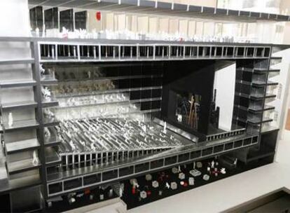 Maqueta del proyecto, que pretende reconvertir el Edificio de Cabecera y recuperarlo como espacio escénico destinado a espectáculos, conferencias y demás eventos.