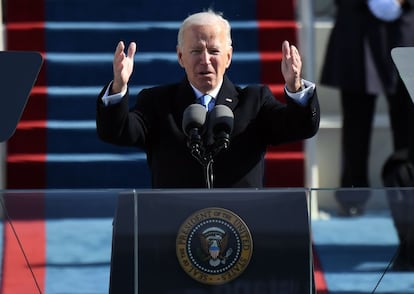 Biden se dirige a la nación tras jurar su cargo. “La democracia ha ganado”, ha dicho en su discurso inaugural a las puertas del Capitolio, en Washington. 
