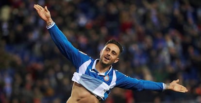 Sergio García celebra tras marcar ante el Atlético de Madrid.