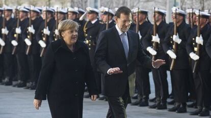 Merkel y Mariano Rajoy, durante el encuentro en Berlín.
