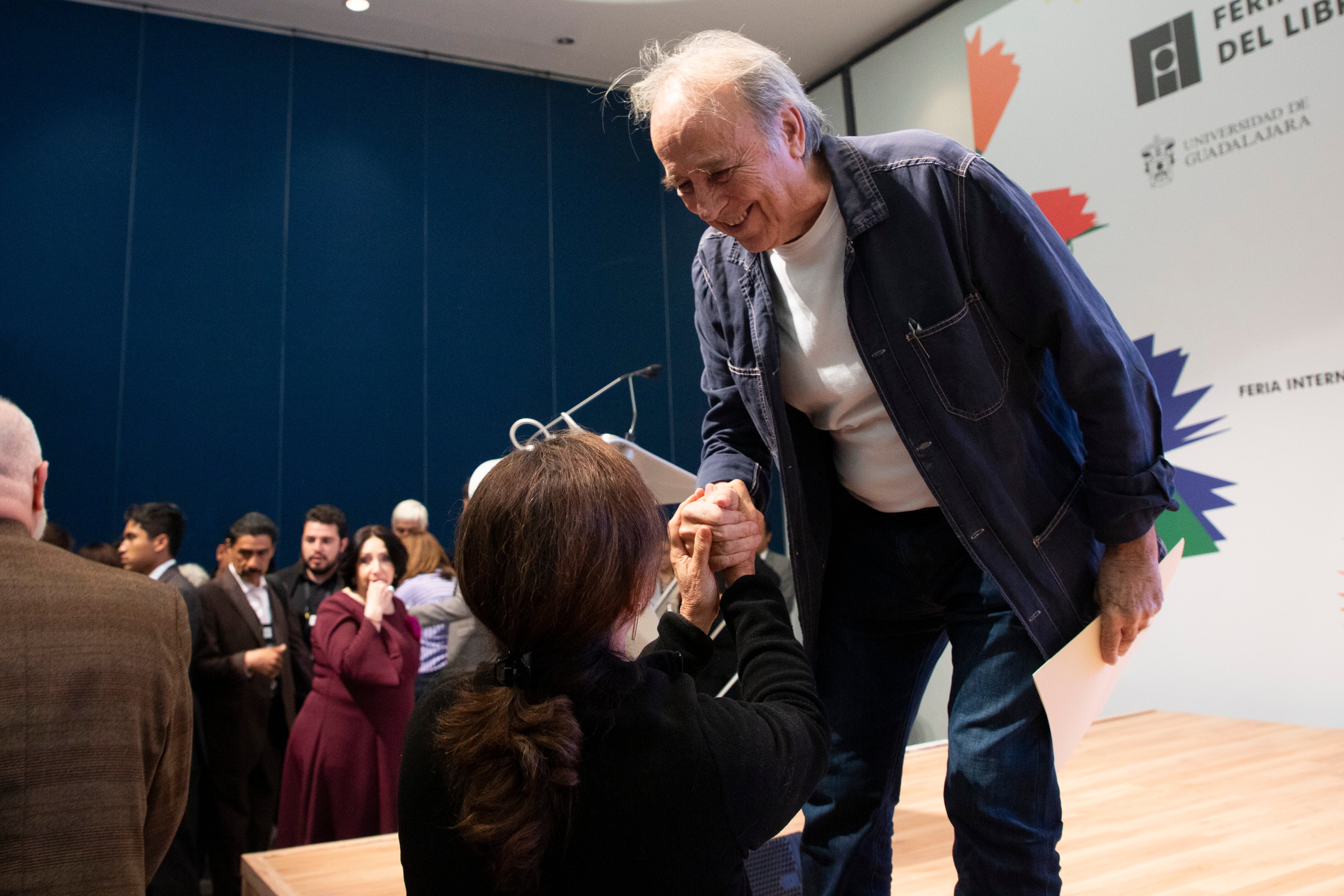 Joan Manuel Serrat en la FIL de Guadalajara.