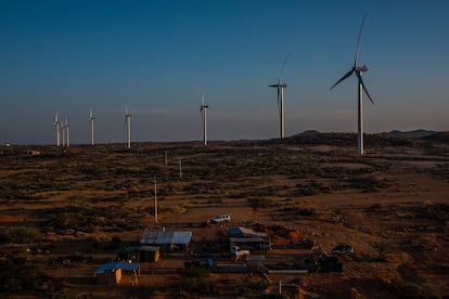 Vista aérea del proyecto de energía eólica La Guajira 1 en la comunidad Taruasaru el 2 de marzo del 2023. 