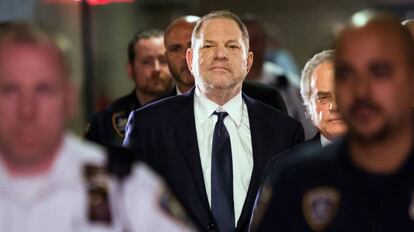 Harvey Weinstein llegando al tribunal penal en Manhattan