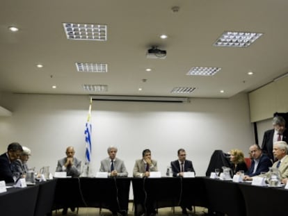 Tabar&eacute; V&aacute;zquez presenta a su gabinete en Montevideo