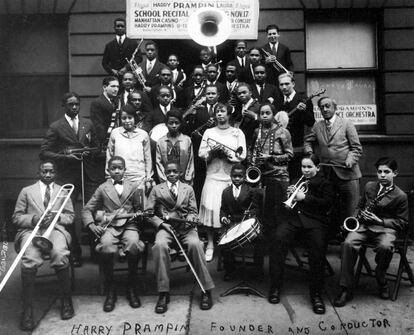 Estampas del Harlem de los años veinte y treinta, tomadas por el fotógrafo más célebre del renacimiento, James Van der Zee.