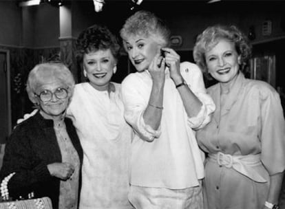 Estelle Getty, Rue McClanahan, Bea Arthur y Betty White, <i>Las chicas de oro</i>, en 1985