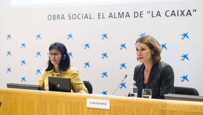 La directora adjunta de la Fundación La Caixa, Elisa Durán, y la autora del informe, Clare McAndrew, directora de Arts Economics.