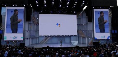 El CEO de Google, Sundar Pichai, habla durante la conferencia anual de desarrolladores de la compañía