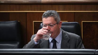 Gallardón, este jueves, en su escaño del Congreso.
