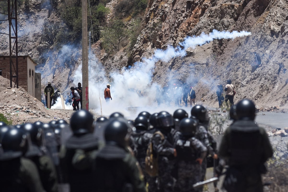 A group of followers of Evo Morales took soldiers hostage in Bolivia