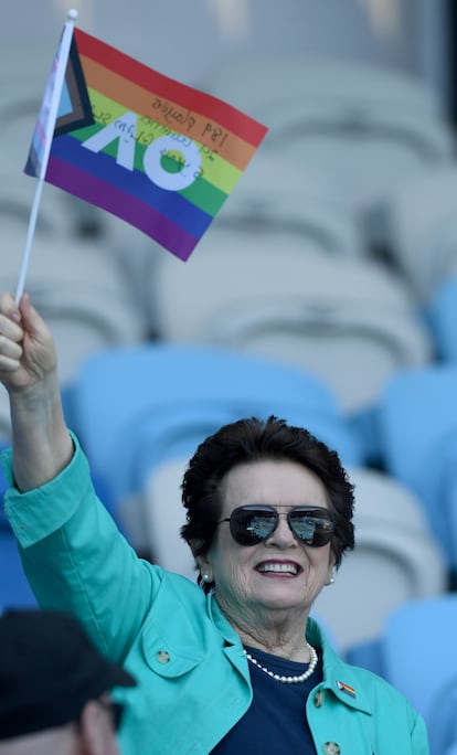 Billie Jean King waves an AO Pride flag